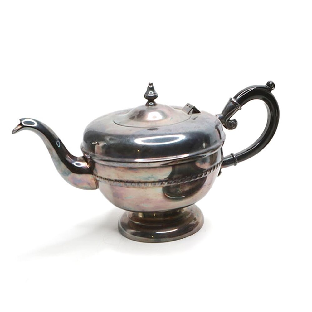 Viking Plate Tea Pot E.P. Copper Silver Plated Cover Mounted Canada 1930s/40s